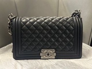 Chanel Boy 復古銀扣25cm