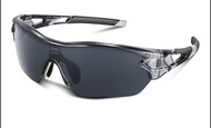 日牌偏光運動太陽眼鏡 UV400 單車登山跑步必備 Oakley 風格