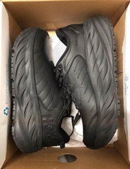HOKA ONE ONE Bondi SR 黑皮面 運動休閒鞋