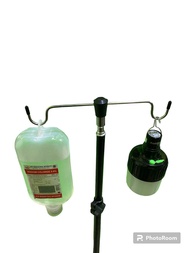 Hook Hanger Infus Dan Lampu Untuk Tripod Dengan Sistem Baut Screw 1/4 Drat Kasar