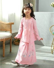 [🔥NEW ARRIVAL BAJU RAYA 2021🔥]💥BAJU RAYA KANAK-KANAK KEBAYA NYONYA LACE PINK /DESIGN EXCLUSIVE/ ready stock size KIDS 2Y HINGGA 11Y /girl clothing/RAYA 2021||baju kurung moden/baju raya kanak-kanak/BAJU RAYA BUDAK COMEL CANTIK