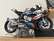 LEGO BMW M 1000 RR 摩托車模型