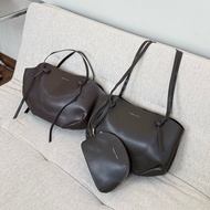 MOOMOOBEE BAG • Calla Uni Tote Bag free Pouch
