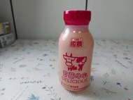 國農草莓牛乳PP瓶215ml(效期:2024/08/01)市價25元特價19元