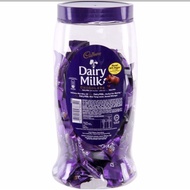 Coklat Cadbury Dairy Milk Chocolate Bottle 405g