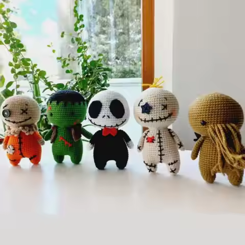 Voodoo Dolls Creepy Halloween Scray Ghost String Knitting Plush Pin Needle Holder Halloween Decorati