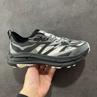 Hoka Speedgoat 5 越野跑鞋