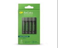 {荃灣24Cards} GP ReCyko快速USB充電寶M451 連鎳氫充電池 AAA 950mAh 4粒 售158