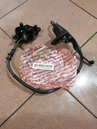 Cakram Depan Vario Lama + Kaliper Master Rem Kanan Kepala Babi Brembo