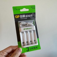 📣.. 2A 3A 充電器 套裝 叉電器 可充AA 及 AAA, (充電器$20, 可散買Cameroon 充電 $15/粒，其他牌子$8/粒)