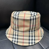 💎Han's house精品服飾💎 BURBERRY TB 格紋 漁夫 帽子 男女可帶 原價12500