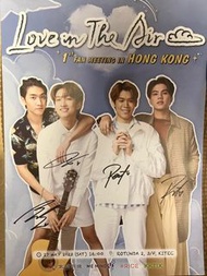 (連手幅)Love in the air香港場 親筆簽名海報連應援手幅套+兩張手幅