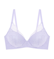 Triumph เสื้อชั้นในรูปแบบไม่มีโครง รุ่น Style Shell HU DV รหัส 10223761 สีม่วงอ่อน 00EM