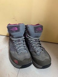 The North face 行山鞋