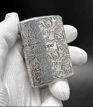 🌈                 Zippo 唐草 全新煤油打火機 銀色