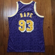 Lakers 93 Bape Anyi เสื้อเจอร์ซี่ย์ผ้าตาข่ายแบบถักแบบหนาแน่นแบบใหม่จากญี่ปุ่นระบายอากาศได้ชุดกีฬาบาส