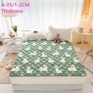 Silk mattresses Foldable Mattress/ Nap bedding/ Tatami bed/Tatami Mattress Bed Mattress Topper Tilam Queen Bedding bed cover [Ready Stock]