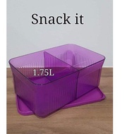 Tupperware Snack It 1.75L (1)21.8cm(L) x 14.6cm(W) x 8.8cm(H)

Retail Price S$29.90
Now s$28.00