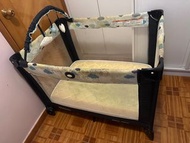 GRACO Base Folding Feet/BB網床+床褥/舒適嬰幼兒安撫遊戲床/彩雲/嬰兒床/分隔床/Baby bed with mattress/playbed