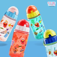 Bundanjai (หนังสือ) SST Sesame Street Water Bottle Sling Blue 350 ml