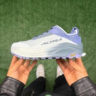 Altra Olympus 6 跑步鞋
