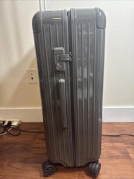 Rimowa Essential Check-in M 行李喼