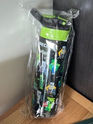 全新未開封‼️Smiggle Minecraft 水樽👍🏽 我的世界❤️ 幼稚園小學生back to School返學水壺水樽😎 全新現貨，所有吊牌禮物包裝袋齊全，可以送禮💝🎁