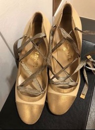 (真品出清)Chanel heels香奈兒金色高跟鞋
