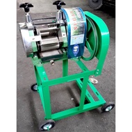 SUGAR CANE JUICING MACHINE (MESIN TEBU)