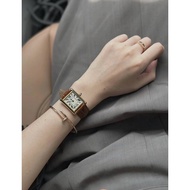 Cartier 2024 New Style Ladies Watch Wristwatch Original Order Cartier Tank Small Gold Watch CART-Tan