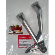 Rear Footrest Bracket (Stay) Right (Exhaust Side) CB150R/CB300R (Round Headlight) Original 50715