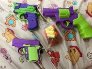 玩具槍三把   有橡筋有子彈
