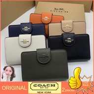 【จัดส่งฟรี】ของแท้ 100% Coach กระเป๋าสตางค์ผู้หญิง กระเป๋าสตางค์ใบกลาง กระเป๋าสตางค์หนังสแนป กระเป๋าใ