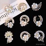 New Alloy Brooch Plum Blossom Pin Buckle Elegant Flower Brooch Chanel Style Anti-Exposure Accessory 