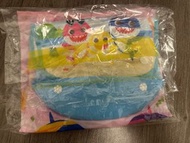 Pinkfong Baby Shark Bib Set