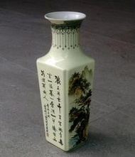 民國70年金門陶瓷 方棒槌瓶 賞瓶