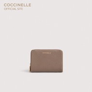 COCCINELLE กระเป๋าสตางค์ผู้หญิง รุ่น C-ME WALLET 11E901 สี WARM TAUPE