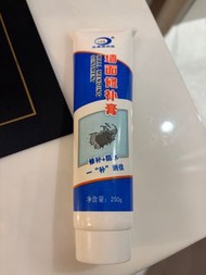 牆面修補膏 Wall Mending Ointment