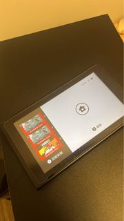 Switch主機連手掣及遊戲