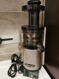 Omega juicer 慢磨榨汁機