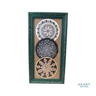 ZENTANGLE ART ZENDALA PAPER TILE WITH GREEN FRAME