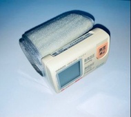 日本造 HEM-609 OMRON 歐姆龍 手腕式 自動血壓計 電子血壓計 Blood Pressure Monitor