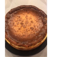 Burnt cheese cake cake. 2 kg