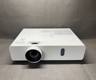 Panasonic 樂聲 商用投影機 vx410 xga家庭|中型會議室液晶投影機|4200流明 |1024x768解析度|無遙控 無掛牆架➔自行安裝購買#Projector #HDMI#投影機三個月