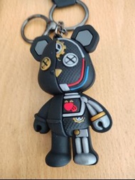 庫柏力克熊BE@RBRICK？機械熊？暴力熊？反正是潮牌熊之JSMIX聯名鑰匙圈