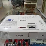 proyektor bekas epson eb x500 seperti baru