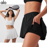 Alo Yoga Women's yoga short skirt made from CoolDry fabric - Absorbs sweat quickly, provides good su