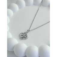 AG SILVER Clover s925 Sterling Silver White Gold Plated Necklace Chain Pendant