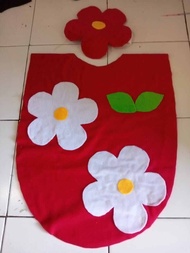 Kostum karnaval bunga merah
