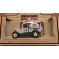 LLEDO DAYS GONE CLASSIC 1934 FORD MODEL A WAGON 'CASTROL' REF 7008 C6210